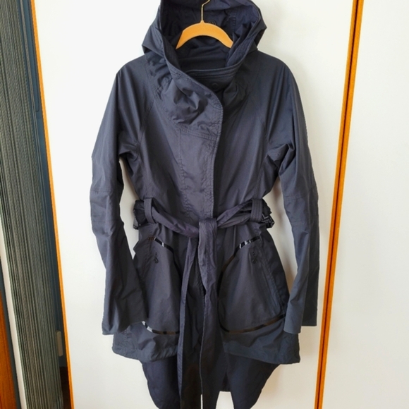 Lululemon Pedal Power Rain Jacket 10 Swift DWR Reversible Packable - Picture 2 of 16